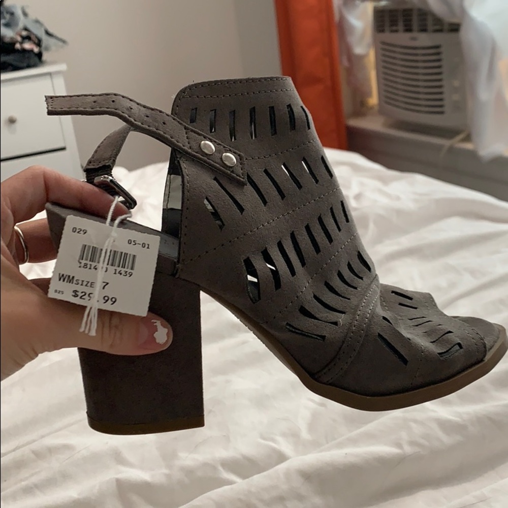 Never worn dark grey suede heels